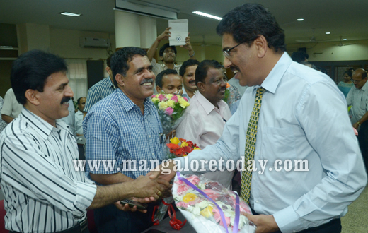 DC N Prakash transferred